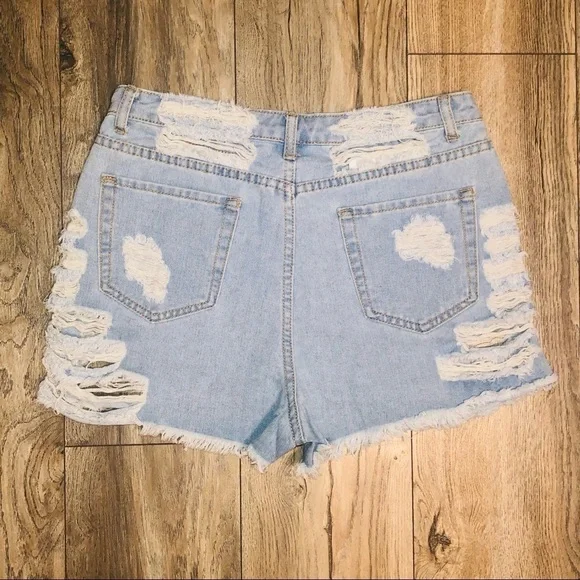 NWT Denim Blvd Highly Distressed Jean Shorts - Picture 9 of 12